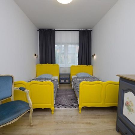 Central Apartment - Folk District Bratislava Buitenkant foto
